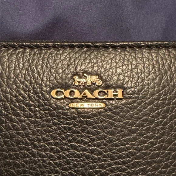 Coach Medium Id Zip Wallet - Picture 7 of 9